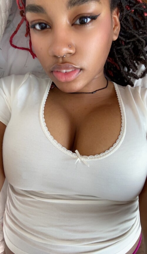 media Fs 6riaWIAAl4G2f051e5c2f5aa597f