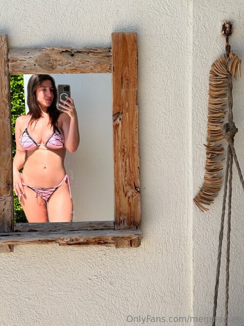 megmariiee breed me source304ec31e2dc8d0fa