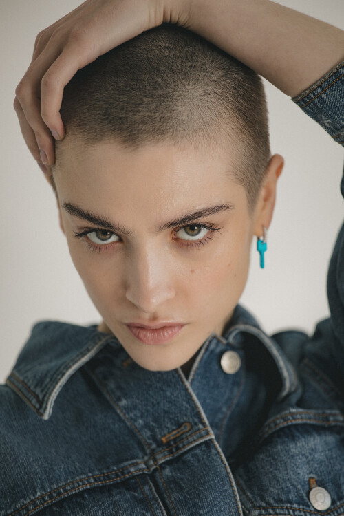 metalhouse 94346e5f83d681273