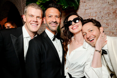 metanniwhiteere-6a377ee5087aad7da