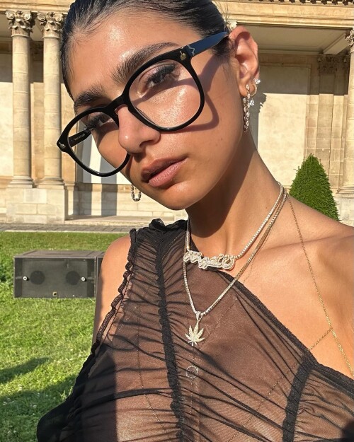 miakhalifa 20240202 00014a1e85afdd161869
