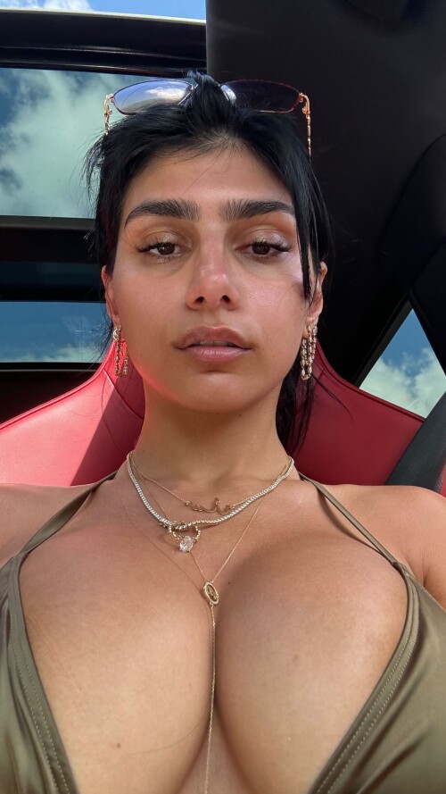 miakhalifa 20240421 00029b98cf3105879ef8