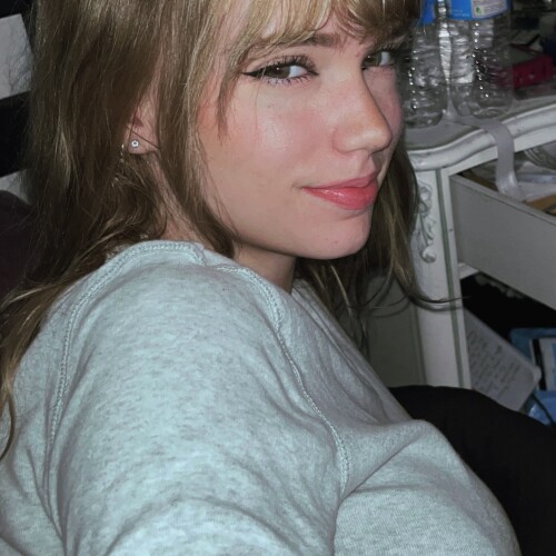 mikahlynn 1e0288db8dd54539bdfbfe05bf19e6f0tplv photomode image.jpegc8624859cf724f1cbd53708d1cc50220t