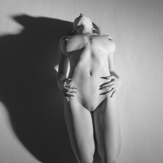 mila-a-nude-body-art-24-14000pxaae8d1446bb0dafa