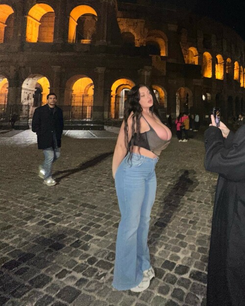 miladamoore 28 02 2023 0003