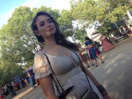 milana vayntrub at0 162ec61d7ba92c686