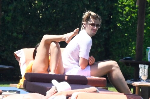 millie 364bf10dd6e2624670