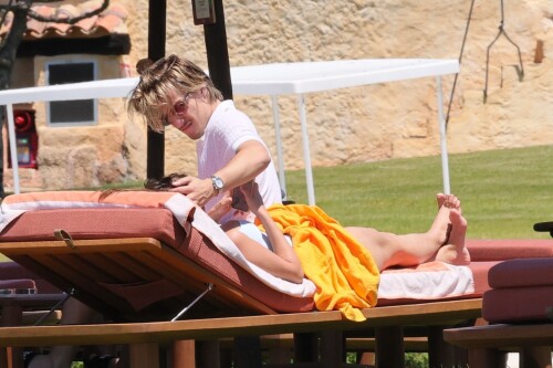 millie 55c702a8006170e5f4