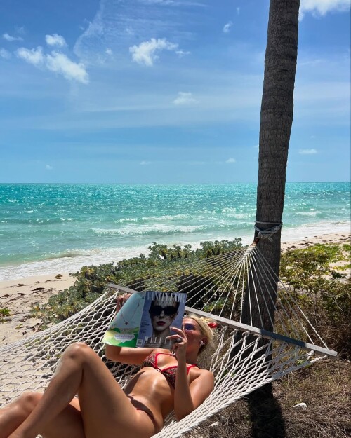 milliebobbybrown2025_02_22_09_58_146b7ebf70-49e9-4ec5-a039-4e9de2ad31fd750d59aea10d8980