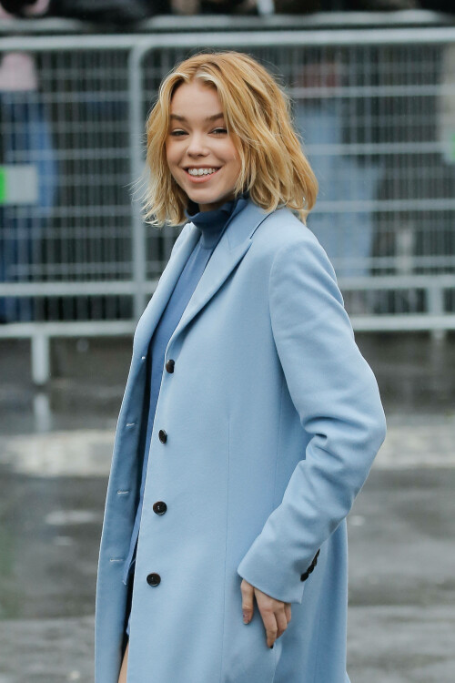 milly_a__19_0684f60e5cb2e586