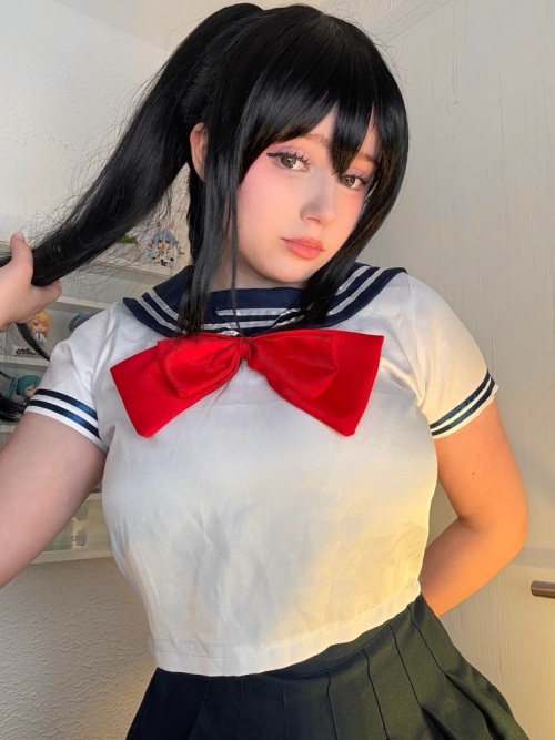 mina4d2bd171dfb5f5d207a75285e585d9f61