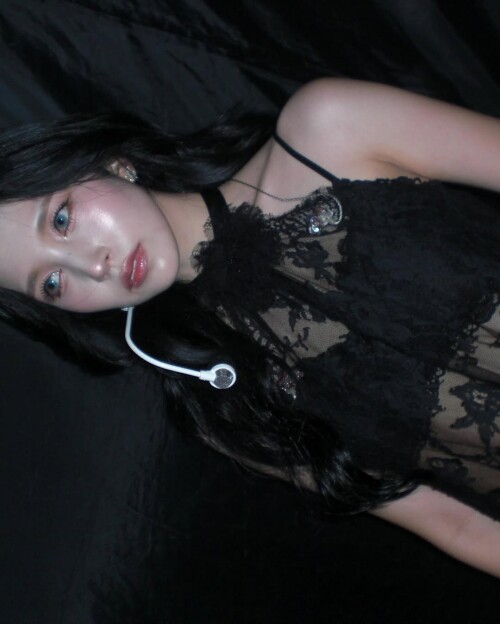 mina sr my c8023dc6f86c49b5a61fe8e406bf54f33a8629eeab7d5f6d