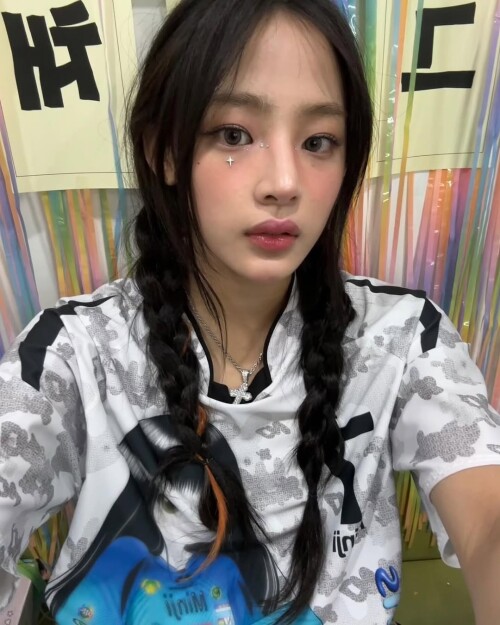 minji.source 1739803634 3570054102010776202 541878101758e20c6598b0644fb