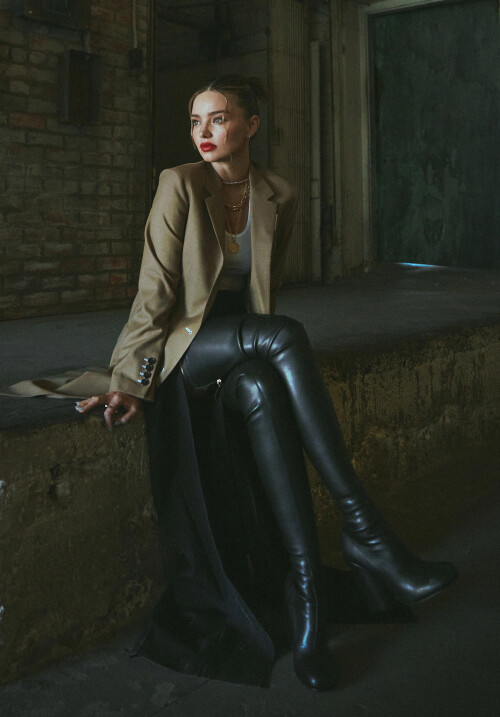 miranda kerr lvr magazine summer 2022 7 