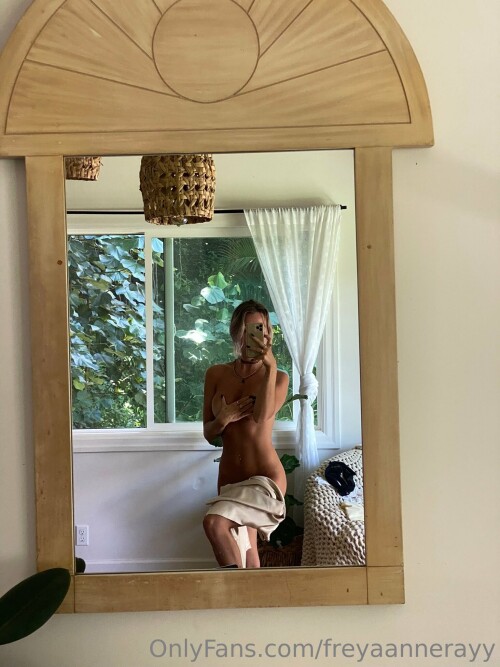 mirror 1be1a049fb0fa32c1