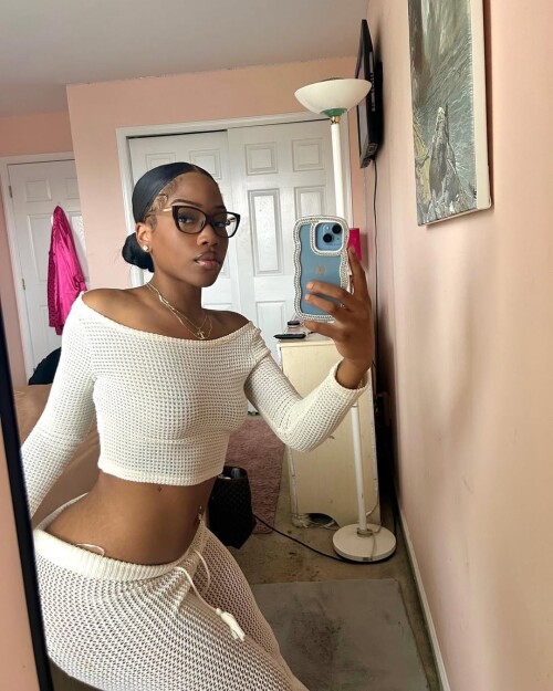 mirror mirror27a10d69fb32c0c43