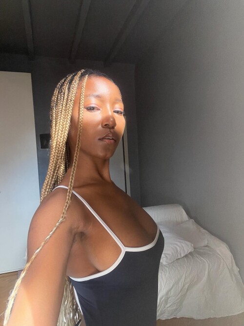 mitchumtanya 2025 07 23 DMdabqQIxA8 081d224cde955aab91