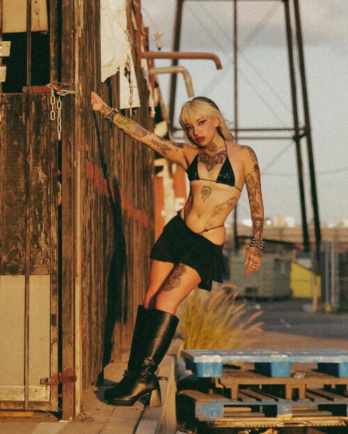 mollycruel 2023 11 07T200132.000Z 25169b185ec390c65