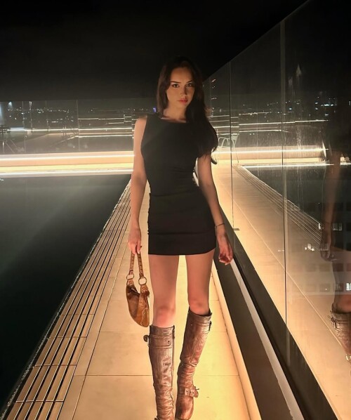 mollygram.com InstagramPost bbyjulesz 34809425198402802904458fe01ac299dd1