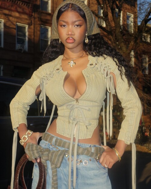 mollygram.com InstagramPost sevahsevah 3523280988966199911474a3bcf99daea9e