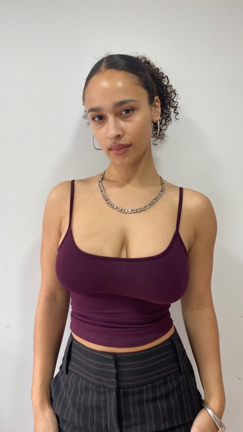 mollygram.com InstagramStory 215257502 35266878517079317548d36de16ea7df44d