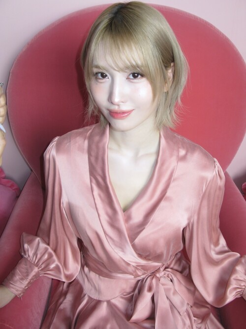 momo2025 08 25 02 34 04898a4de6 d325 4def 95d6 c77d76dd73f182f91c94eb89e845