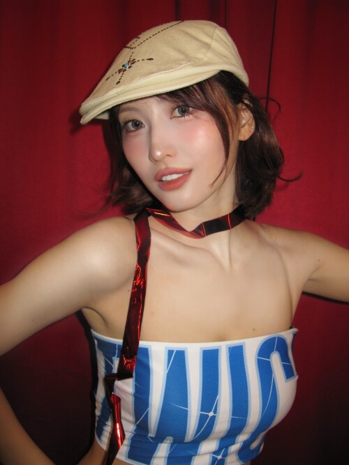 momo2025 10 13 02 40 5955e15b7d e69b 4f2e 80ed 0835d9fa7874dd784d9dada2a830