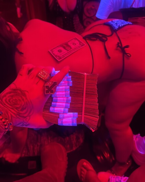 moniigotbricks 1753359454 3683768559801627590 62568332689a68fa86954a65632