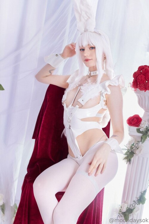 moondays 60c7bc13e6e299f08