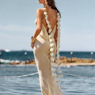 more-white-v0-4i8knqc82pre12460e702675f19a9ab309dc5acc30ec8