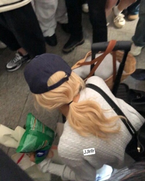 myImage878a7492e9d1abdf