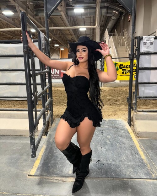 nadiaskhar 1404718d8c57447097c0ca018d2679c077e7ca1938f1cc52