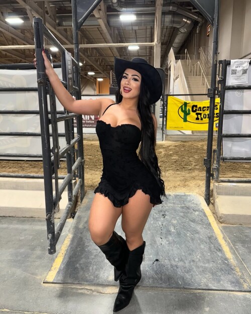 nadiaskhar 20e79e0625e742fb862c2aba83658485846afd244372ebcb