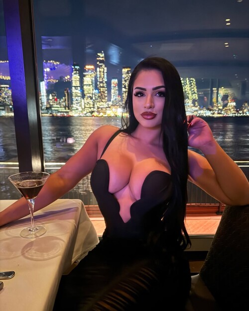 nadiaskhar fceb72a40a684e578dbc5788fec67d3d2b7809ba3bc21fde