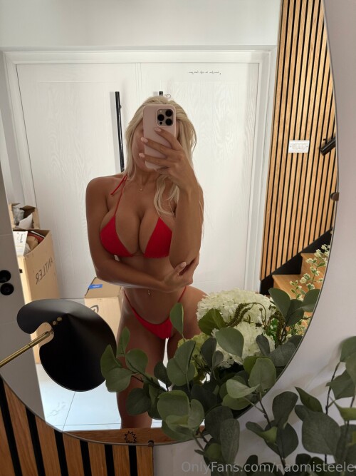 naomisteele 6391738903906 source 2eb7c76112e4b408c