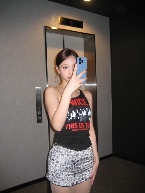 nayeonyny2025 09 18 20 15 1252cb6b20 5e46 414f 819d e1bf2451dc6da6e0fcf8ad80819a