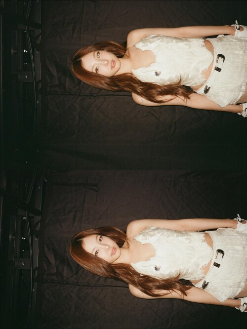 nayeonyny2025 09 18 20 15 12f1837d5b 16d2 402e a4f6 7ac2b69309e9c26a1c169b2251cb