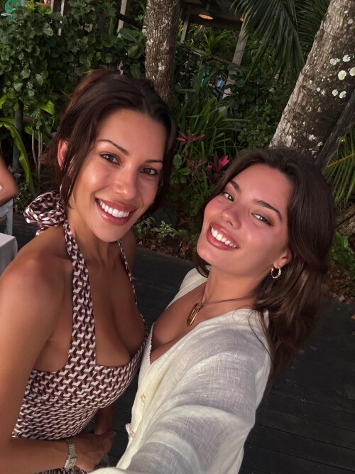 new dev cleavage1925c39c793d9ef9