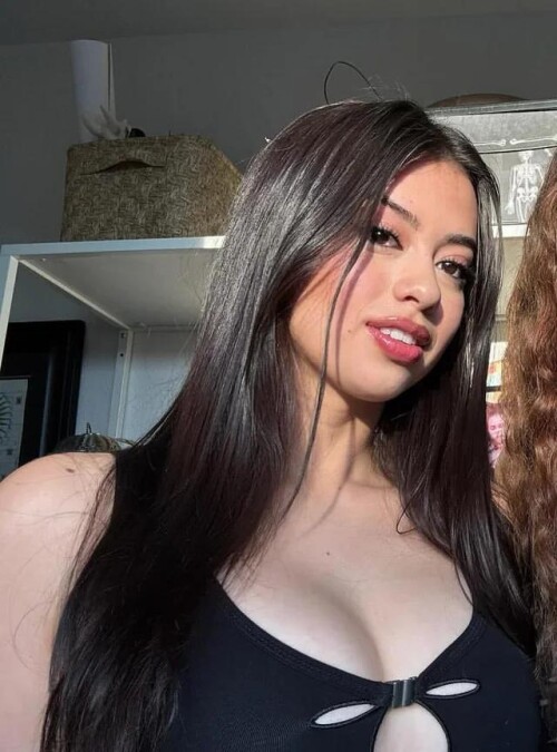 new selfies v0 nime55hww7we1ebd032db3a258cf7