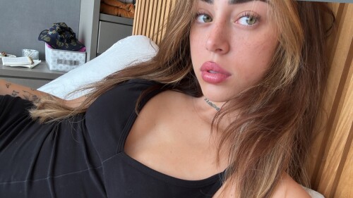 nicki.nicole 20241221 000159f8301e37a3ecfd