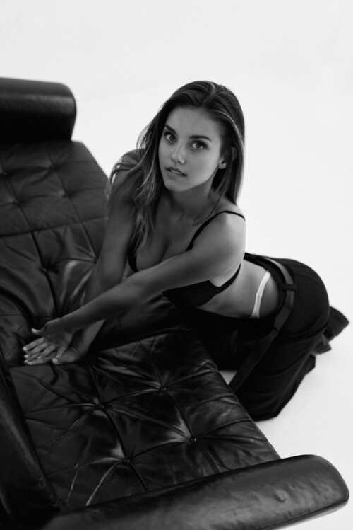 nicola cavanis 645967 fit5120e4b89474ebc2