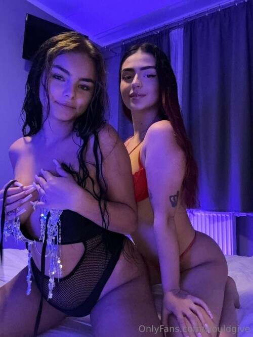 nikita x wouldgive 5434bfe4d945163d88a5