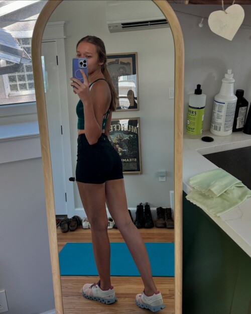 nikitacrump__2024-08-02T020952.000Z_615895bbadf9b9411