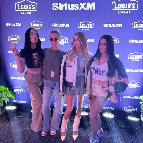 nikkigarcia_1739030656_3563569887668004125_324840655f107c1fdd3be9b8e