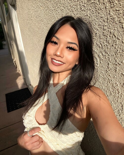 nikkittran 18 04 2023 0002