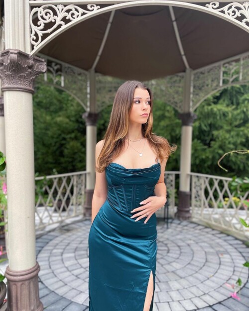 nikkiwoodss 385172287 1438306553424156 6229332703695438996 n91583b22fea5676e