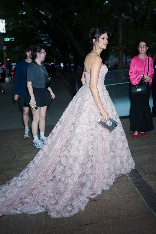 nina 23735941d31e84349e