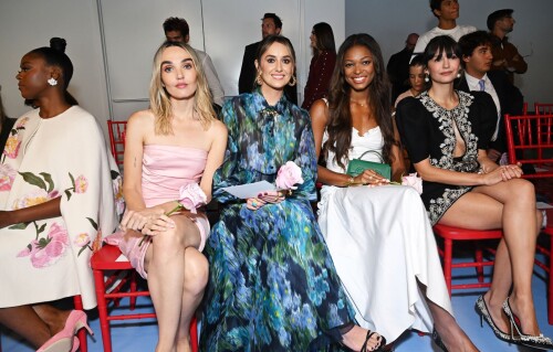 nina114b1b4250860abdf4