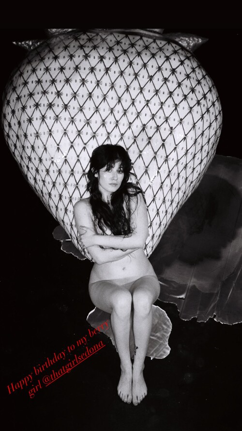 niny0si 20250520 00010dea67ee5c4c329f