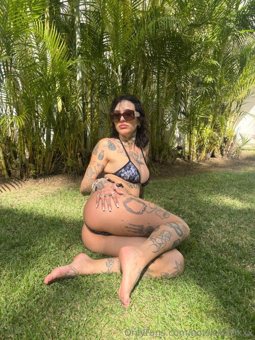 notsickof3xxx 4867677017401 source 5c1e8a6531cd4eecf